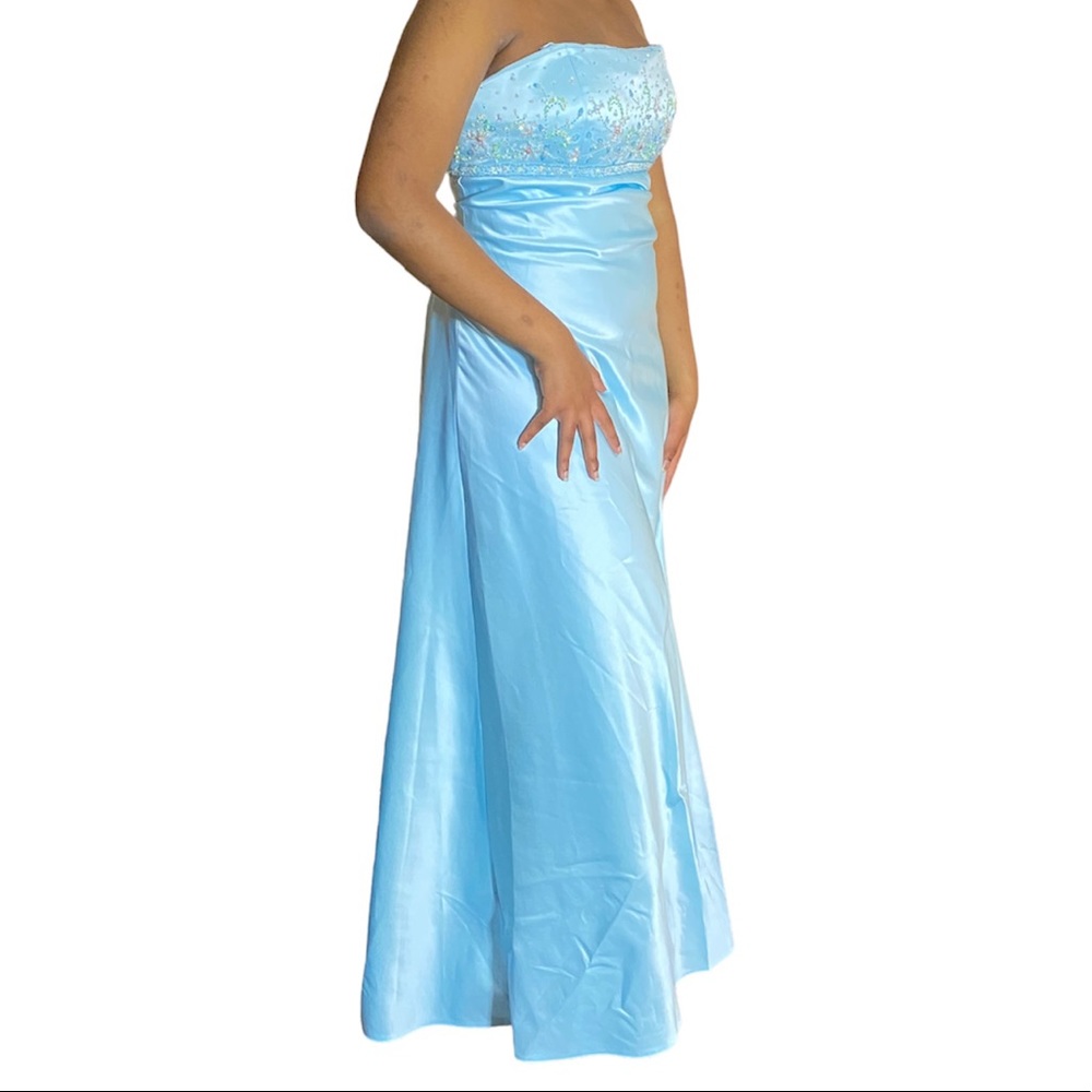 NWT Faviana Couture Light Blue Lace-Up Back Gown Prom Dress Size 19/20